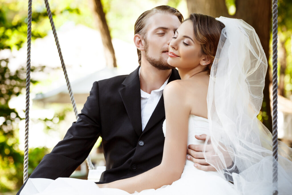 How to Look Your Best in Wedding Photos Without Feeling Stiff